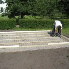 Ile kosztuje wylewka pod garaż? Sprawdź, co wpływa na cenę