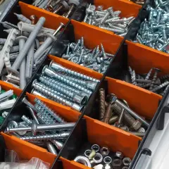 Jak dobrać długość kołka rozporowego, aby uniknąć błędów i strat